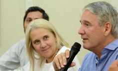 Sixto Fotografías. Sociedad. Conferencia de prensa - Presentaron el programa de Tutorías Escolares Secundarias en Posadas