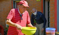 Sixto Fotografías. Sociedad. Por los barrios - Amigos solidarios en el barrio Cocomarola Oeste