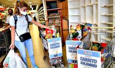 Sixto Fotografías. Sociedad. Varios - Los carritos solidarios fueron un éxito en los supermercados posadeños