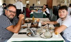 Sixto Fotografías. Sociedad. Varios - Viernes en El Rancho, buena comida con excelentes amigos