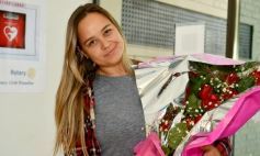 Sixto Fotografías. Sociedad. Varios - Los amigos de Posadas, relajados en agosto