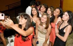 Foto de la galería: Los 15 años de Constanza Lobato