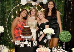 Foto de la galería: Los 15 años de Constanza Lobato