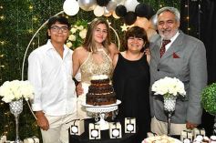 Foto de la galería: Los 15 años de Constanza Lobato