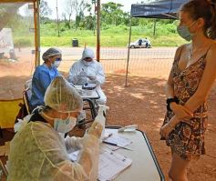 Foto de la galería: Ingreso a Misiones: continúan con los controles sanitarios
