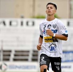 Foto de la galería: Torneo Regional: Triunfo de Guaraní 3 a 2 sobre Atlético Posadas