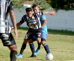 Foto de la galería: Atlético Posadas perdió por 2 a 1 con Victoria de Curuzú Cuatiá
