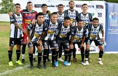 Foto de la galería: Atlético Posadas perdió por 2 a 1 con Victoria de Curuzú Cuatiá