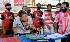 Foto de la galería: Yamila Rodríguez fue reconocida por el club Huracán