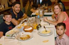 Foto de la galería: Noche de sábado en El Rancho