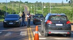 Foto de la galería: Misiones mantiene los controles sanitarios en sus ingresos