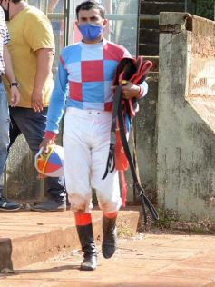 Foto de la galería: Volvió el turf al hipódromo de Posadas