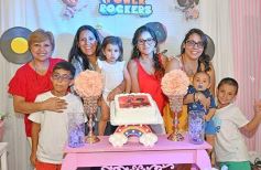 Foto de la galería: Cumpleaños feliz para la pequeña Victoria