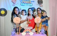 Foto de la galería: Cumpleaños feliz para la pequeña Victoria