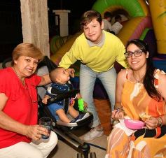 Foto de la galería: Cumpleaños feliz para la pequeña Victoria