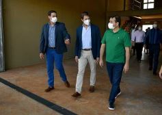 Foto de la galería: La EBY entregó el nuevo edificio para la Policía de Misiones