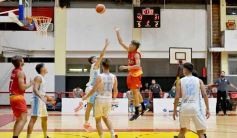 Foto de la galería: Victoria de Tokio ante OTC en la segunda fecha del Torneo Federal de Básquet