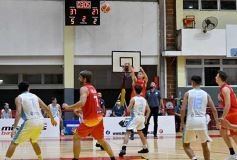 Foto de la galería: Victoria de Tokio ante OTC en la segunda fecha del Torneo Federal de Básquet