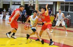 Foto de la galería: Victoria de Tokio ante OTC en la segunda fecha del Torneo Federal de Básquet