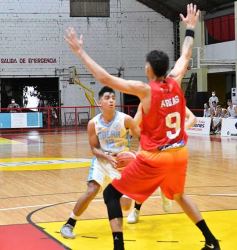 Foto de la galería: Victoria de Tokio ante OTC en la segunda fecha del Torneo Federal de Básquet