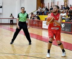 Foto de la galería: Victoria de Tokio ante OTC en la segunda fecha del Torneo Federal de Básquet