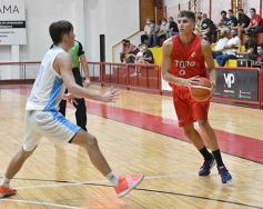 Foto de la galería: Victoria de Tokio ante OTC en la segunda fecha del Torneo Federal de Básquet