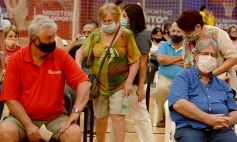 Foto de la galería: Continúa la vacunación contra el Covid-19 en Posadas