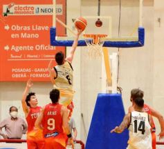 Foto de la galería: Tokio volvió al triunfo frente a Comunicaciones