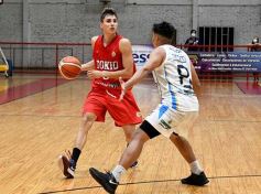 Foto de la galería: Tokio festejó en casa y sigue como líder