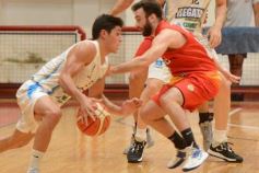 Foto de la galería: Tokio festejó en casa y sigue como líder