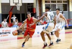 Foto de la galería: Tokio festejó en casa y sigue como líder