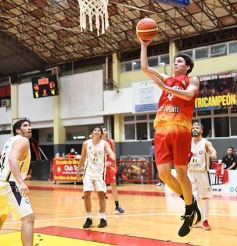 Foto de la galería: Tokio estiró su buena racha en casa