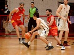 Foto de la galería: Tokio estiró su buena racha en casa