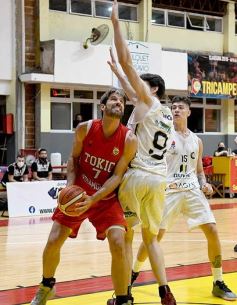 Foto de la galería: Tokio estiró su buena racha en casa