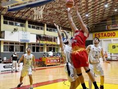Foto de la galería: Tokio estiró su buena racha en casa