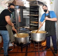 Foto de la galería: Locro y buena energía en el día del Trabajador