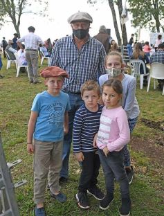 Foto de la galería: Campo, remate y encuentro en La Armonía
