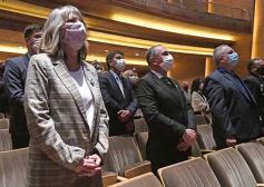 Foto de la galería: Posadas cantó a la Patria en la vigilia del 25 de mayo