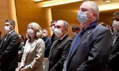 Foto de la galería: Posadas cantó a la Patria en la vigilia del 25 de mayo