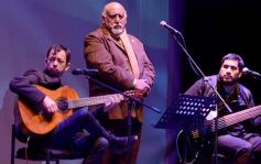 Foto de la galería: Posadas cantó a la Patria en la vigilia del 25 de mayo