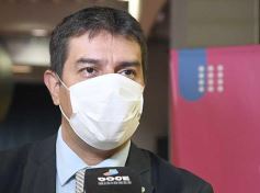 Foto de la galería: Posadas cantó a la Patria en la vigilia del 25 de mayo