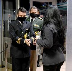 Foto de la galería: Posadas cantó a la Patria en la vigilia del 25 de mayo