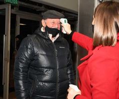 Foto de la galería: Posadas cantó a la Patria en la vigilia del 25 de mayo