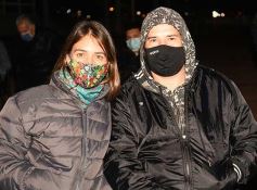 Foto de la galería: Posadas cantó a la Patria en la vigilia del 25 de mayo