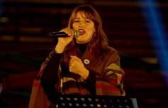 Foto de la galería: Posadas cantó a la Patria en la vigilia del 25 de mayo