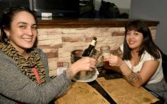 Foto de la galería: Noche de encuentro y entretenimiento en el centro posadeño