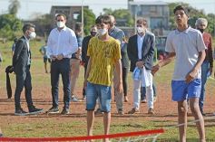 Foto de la galería: Clemente Rodríguez participó de la clínica de fútbol presentada por la EBY