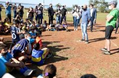 Foto de la galería: Clemente Rodríguez participó de la clínica de fútbol presentada por la EBY