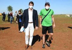 Foto de la galería: Clemente Rodríguez participó de la clínica de fútbol presentada por la EBY