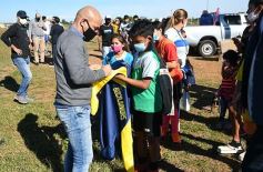 Foto de la galería: Clemente Rodríguez participó de la clínica de fútbol presentada por la EBY